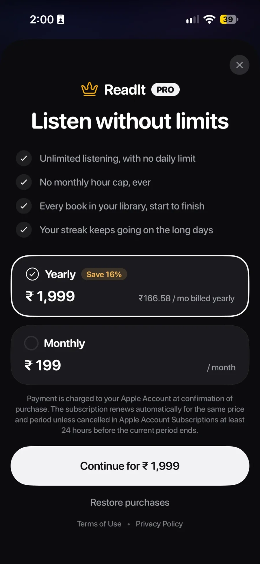 The ReadIt Pro screen: unlimited listening, with a yearly and a monthly plan.
